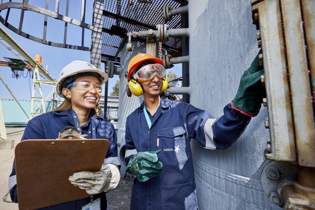 Unlock your future with STEM: Sasol 2027 bursary applications open