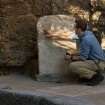 Tom Hiddleston Plays Time Detective In  Pompeii: Out Of Time,  National Geographic’s Innovative Investigation Into The City’s Final Hours